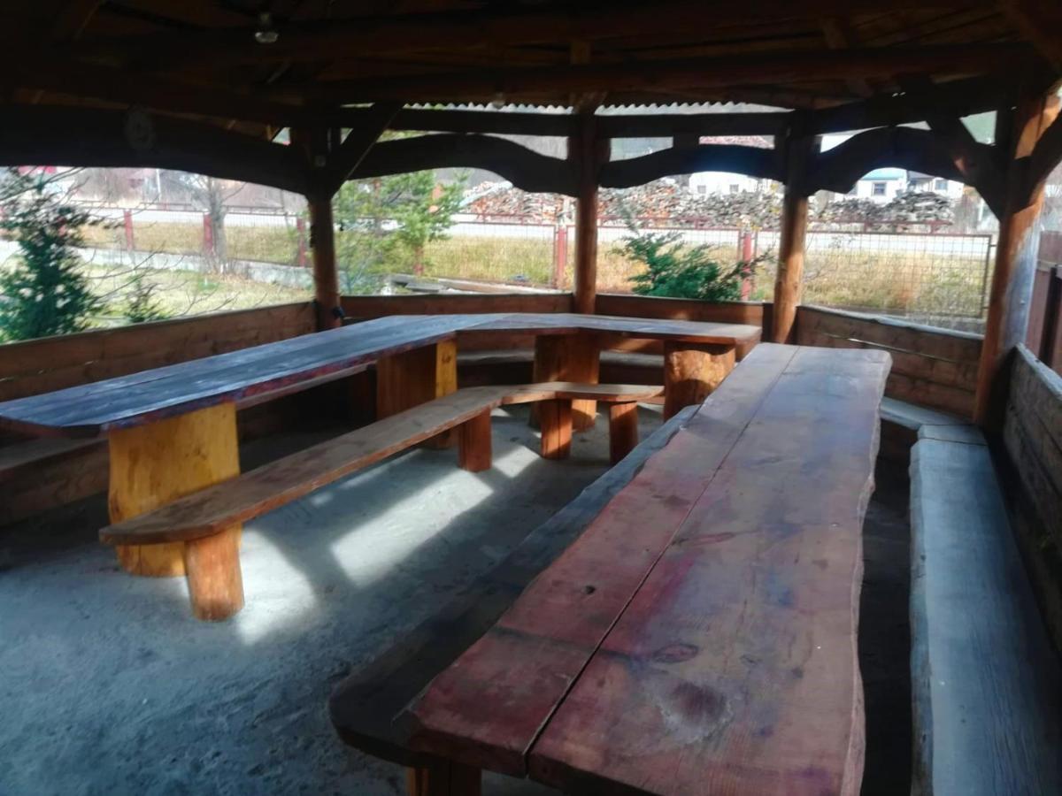Casa Cozorici 호텔 사도바 외부 사진